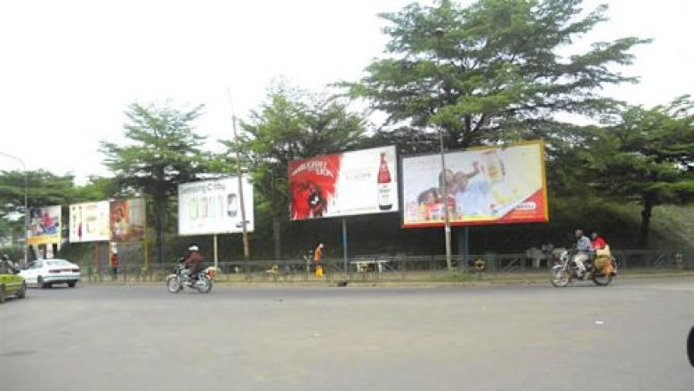 Cameroun-Yaoundé : la Communauté urbaine s’attaque à l’affichage publicitaire anarchique